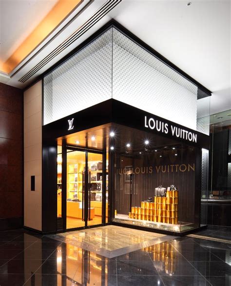 Gucci/Louis Vuitton interior!! 